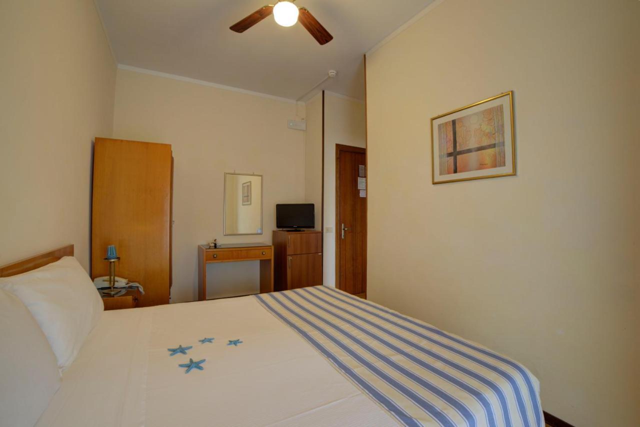 Hotel Sporting Vasto Esterno foto