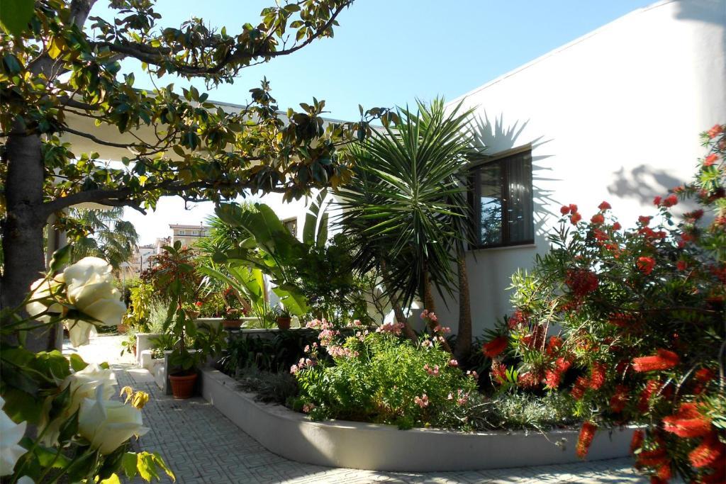 Hotel Sporting Vasto Esterno foto